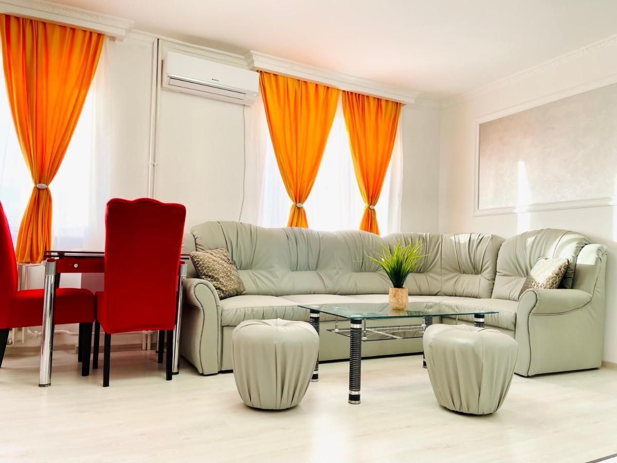 Apartament Premium Isabella Arad Buitenkant foto